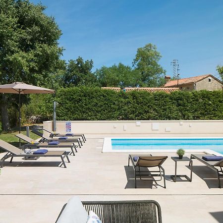 Villa Del Sol With Large Garden Perfect For Families Labin  Exteriör bild