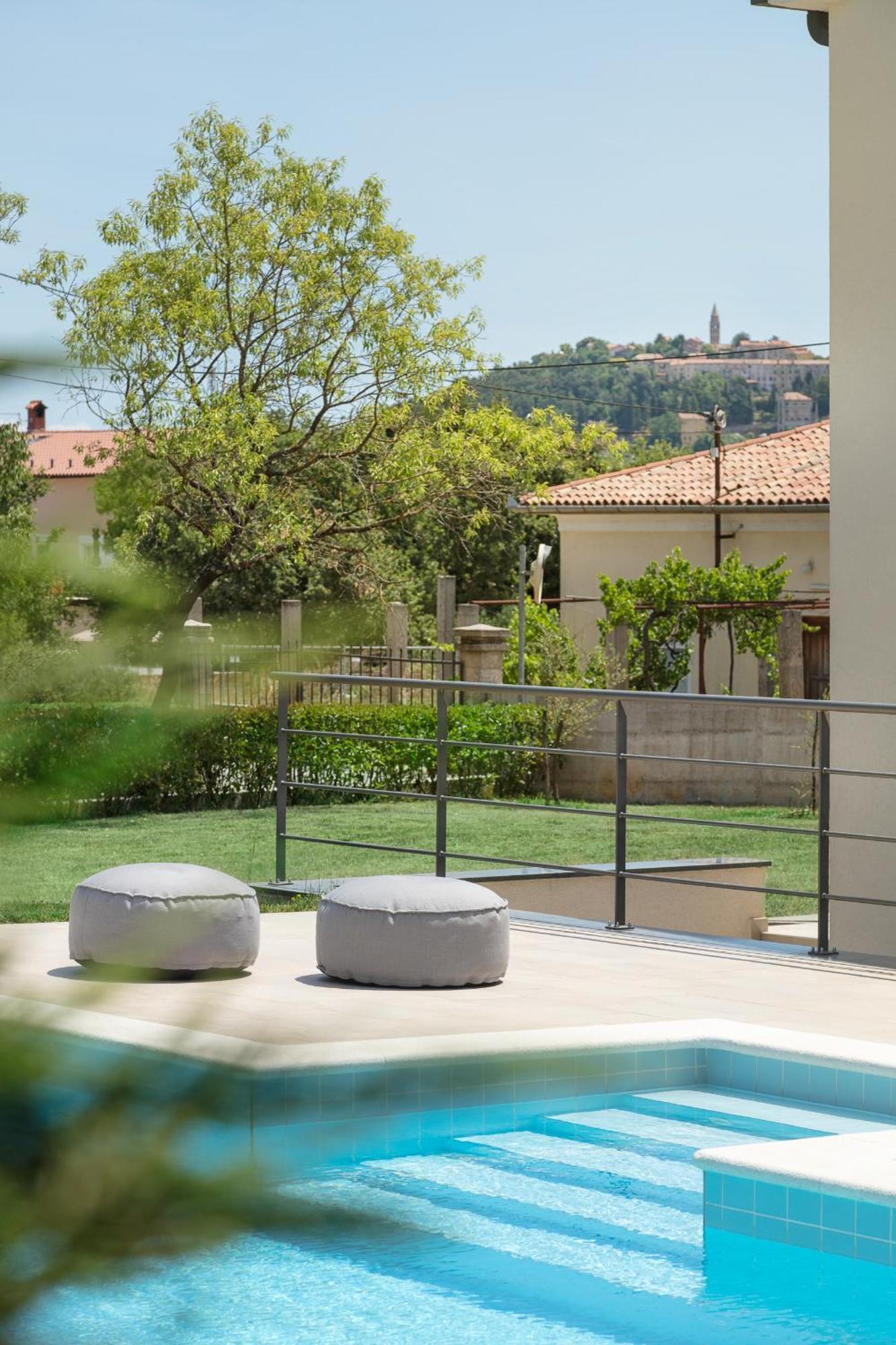 Villa Del Sol With Large Garden Perfect For Families Labin  Exteriör bild